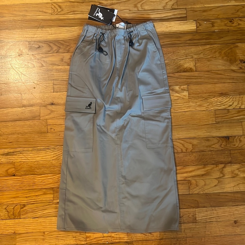BRAND NEW PARACHUTE SKIRT WITH CARGO POCKETS AND ADJUSTABLE WAIST WITH TOGGLES